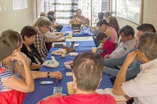 Hero blog image for <a href="/blog/2020-01/compartiendo-las-buenas-practicas-en-el-cuidado-los-familiares-del-obrero">vista</a>