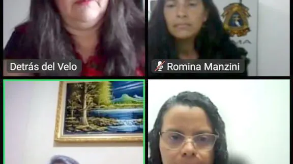 Orando en unidad