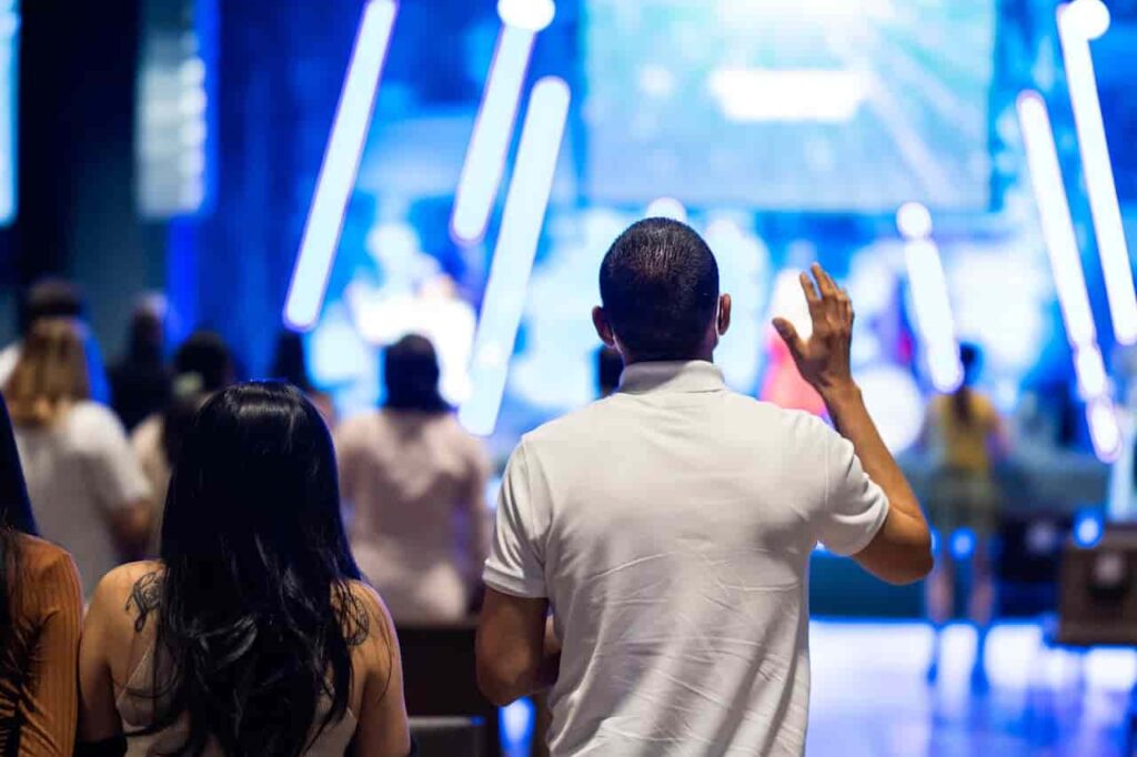 Foto de Caleb Oquendo: https://www.pexels.com/es-es/foto/ligero-hombre-gente-mujer-7697244/